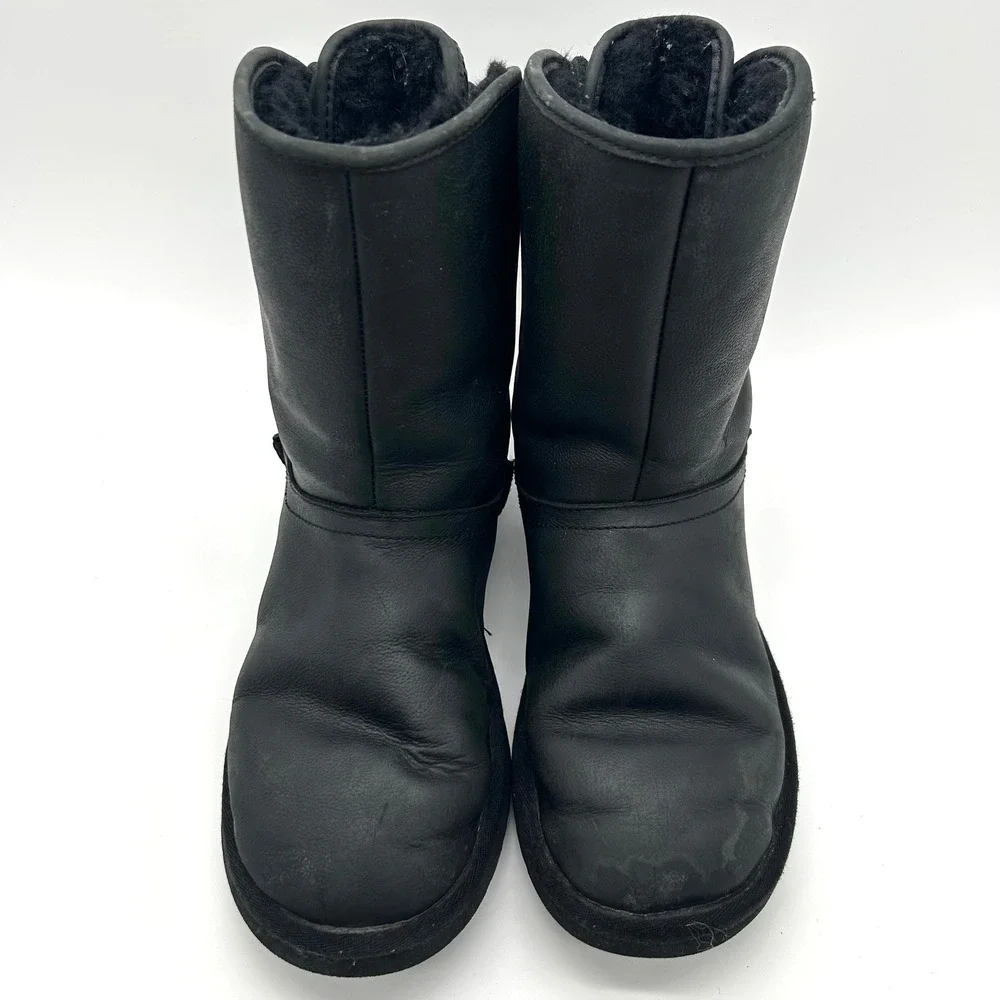 UGG Australia Mariana Boots Womens 6 Black Leather Shearling Lined Rear Lace‎ Up